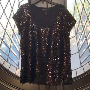 Large black INC sequence short sleeve shirt!